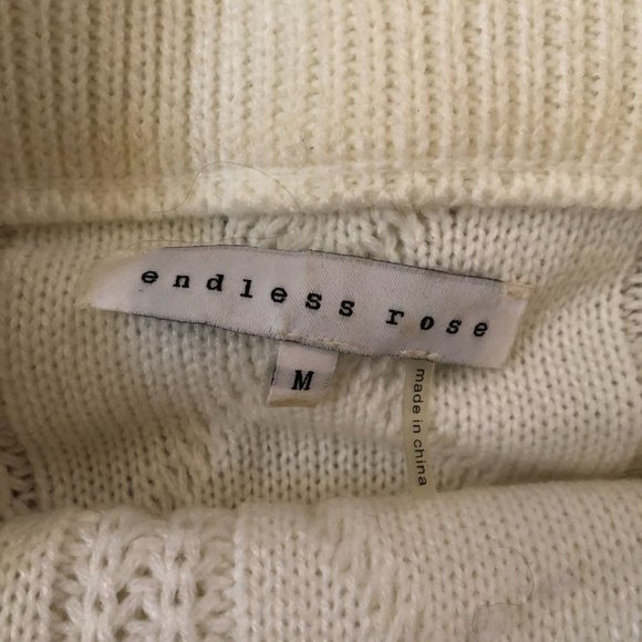 Endless Rose Fringe Sweater - Picture 4 of 4